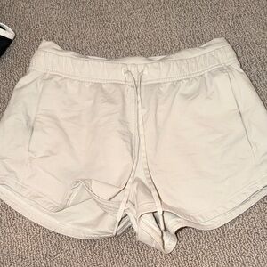 Lululemon Women's Cream Casual Shorts